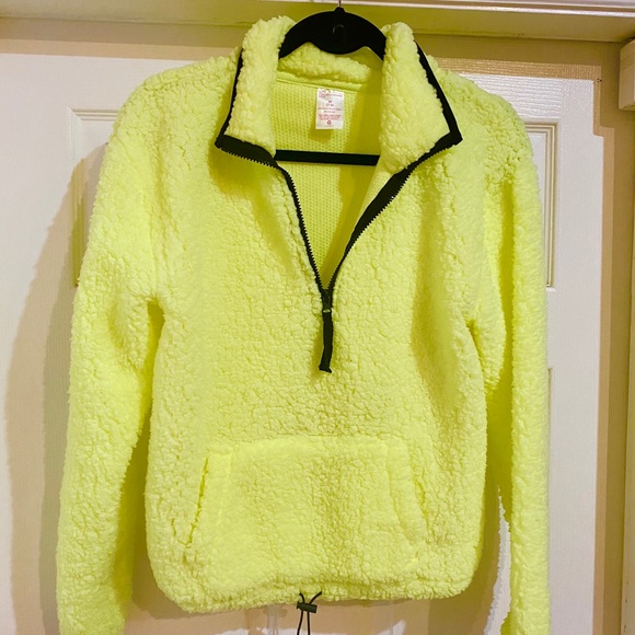 fluffy pullover women's
